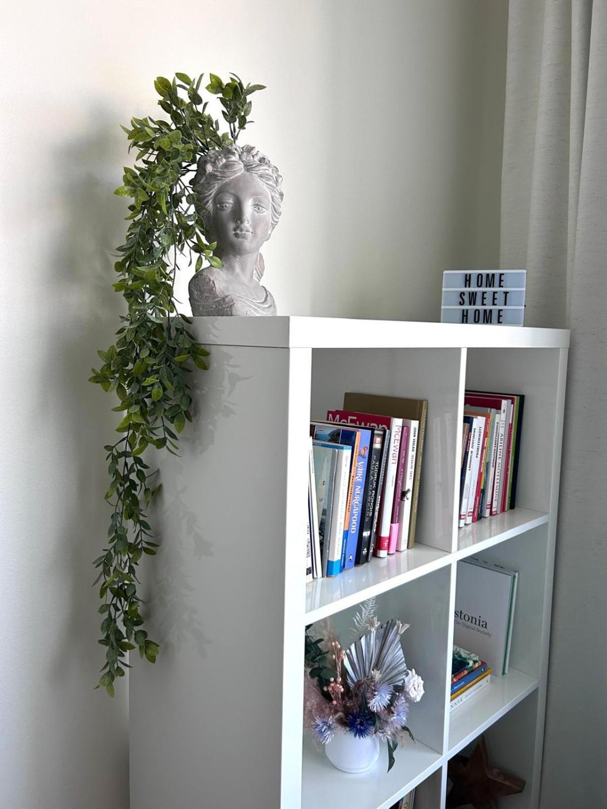 Stella'S Apartment - City Center - Free Secure Parking - Big Sun Terrace - Air Conditioning - Wifi - Tram To The Tallinn Bus Station And Old Town Eksteriør bilde