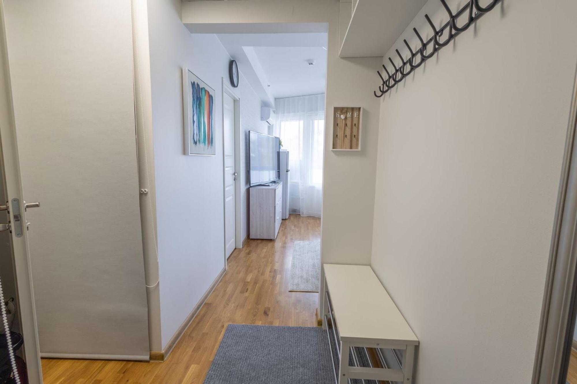 Stella'S Apartment - City Center - Free Secure Parking - Big Sun Terrace - Air Conditioning - Wifi - Tram To The Tallinn Bus Station And Old Town Eksteriør bilde