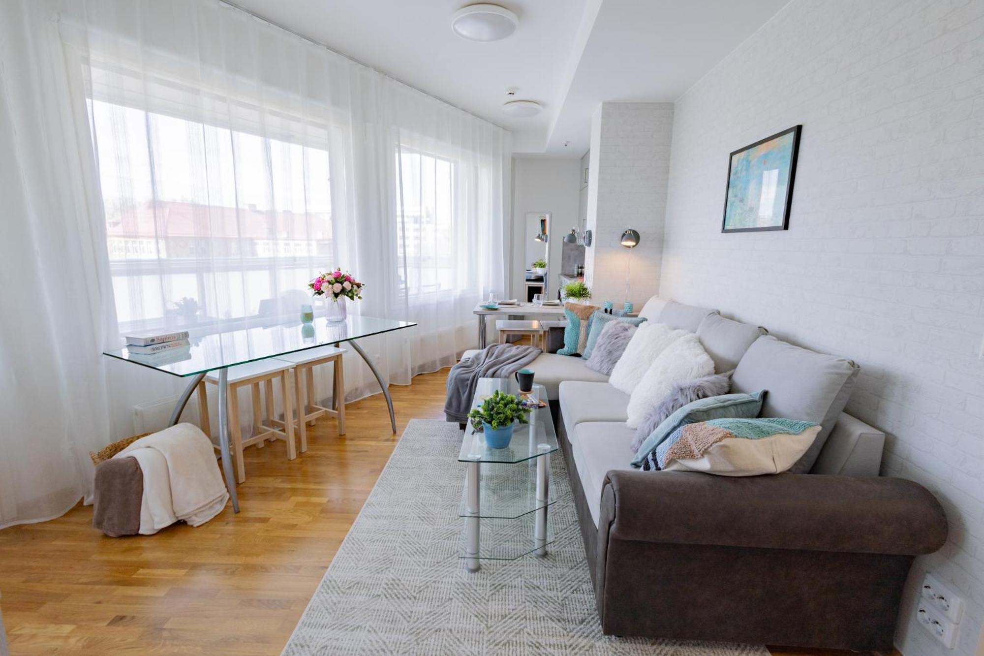 Stella'S Apartment - City Center - Free Secure Parking - Big Sun Terrace - Air Conditioning - Wifi - Tram To The Tallinn Bus Station And Old Town Eksteriør bilde